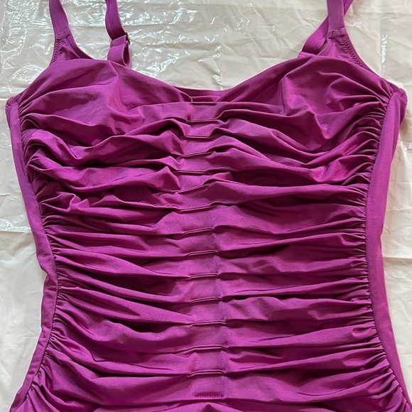 Maryan Mehlhorn - Picture 2 of 12